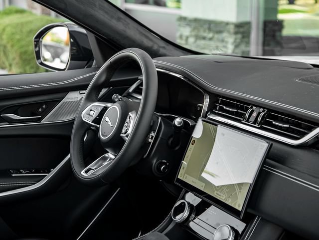New 2026 Jaguar F-PACE R-Dynamic S AWD/4WD image 28
