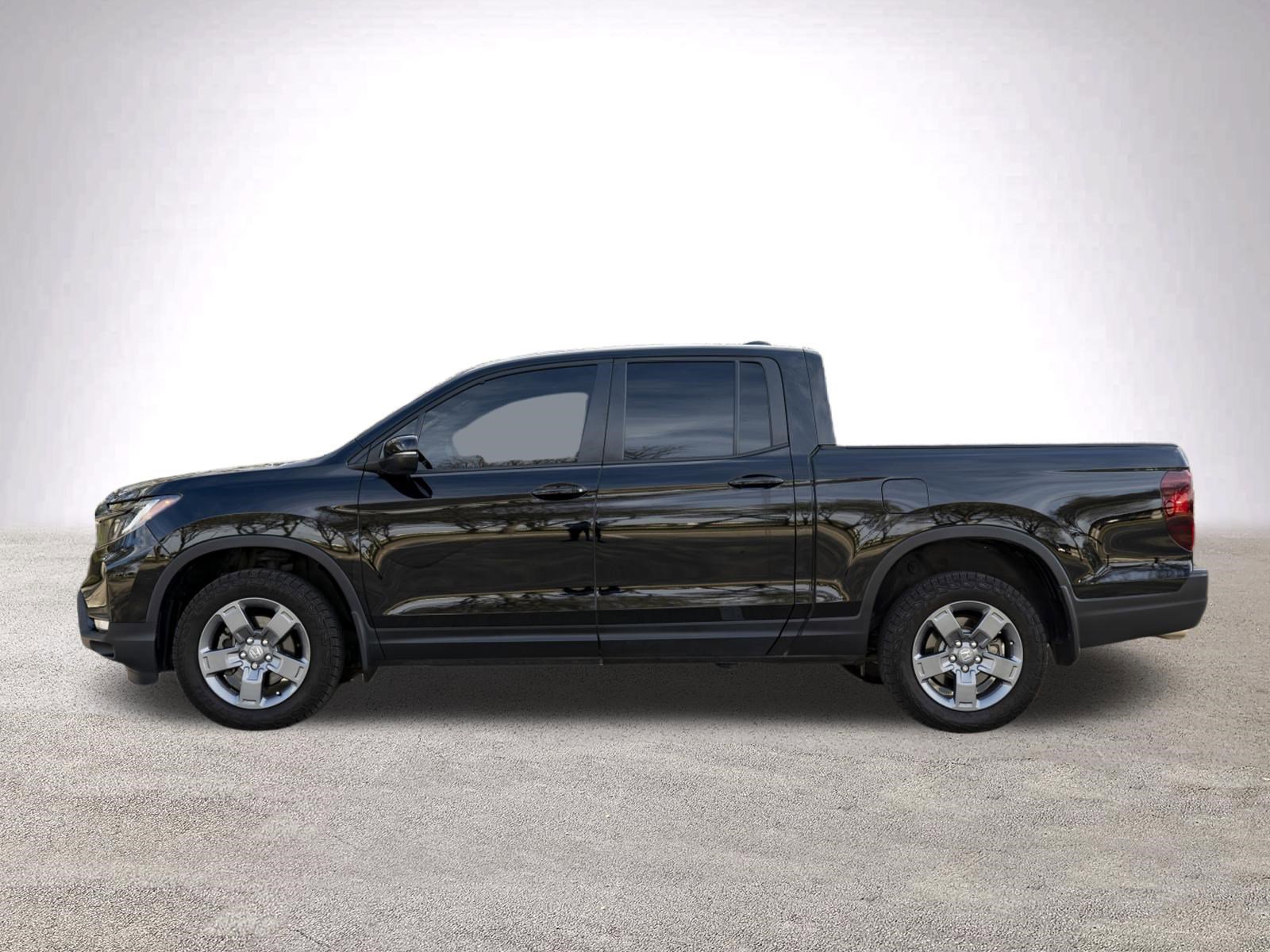 Used 2025 Honda Ridgeline TrailSport image 6