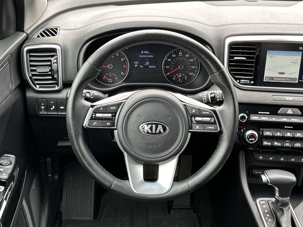 Used 2021 Kia Sportage EX w/ EX Technology Package FWD image 18