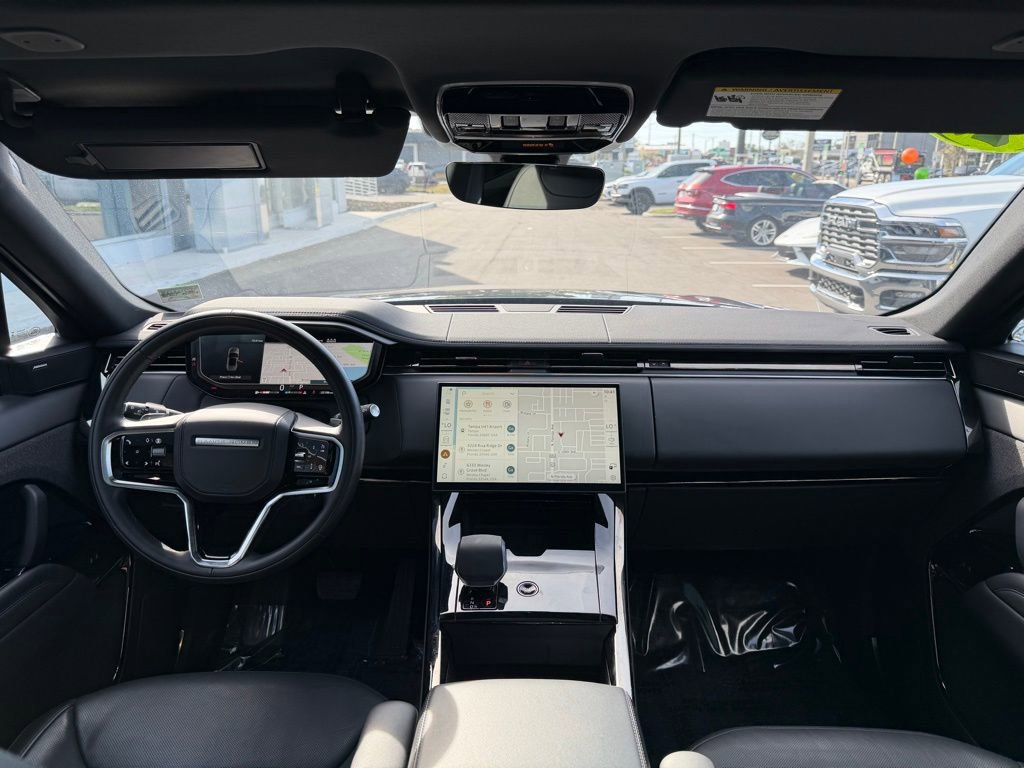 Used 2025 Land Rover Range Rover Sport SE image 36