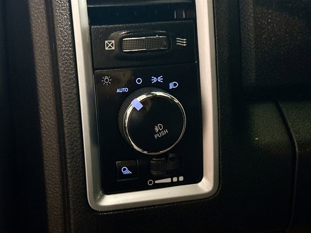 Used 2016 RAM 1500 Limited image 11