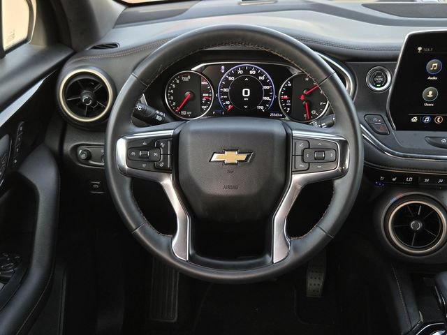 Used 2023 Chevrolet Blazer Premier w/ Enhanced Convenience Package FWD image 19