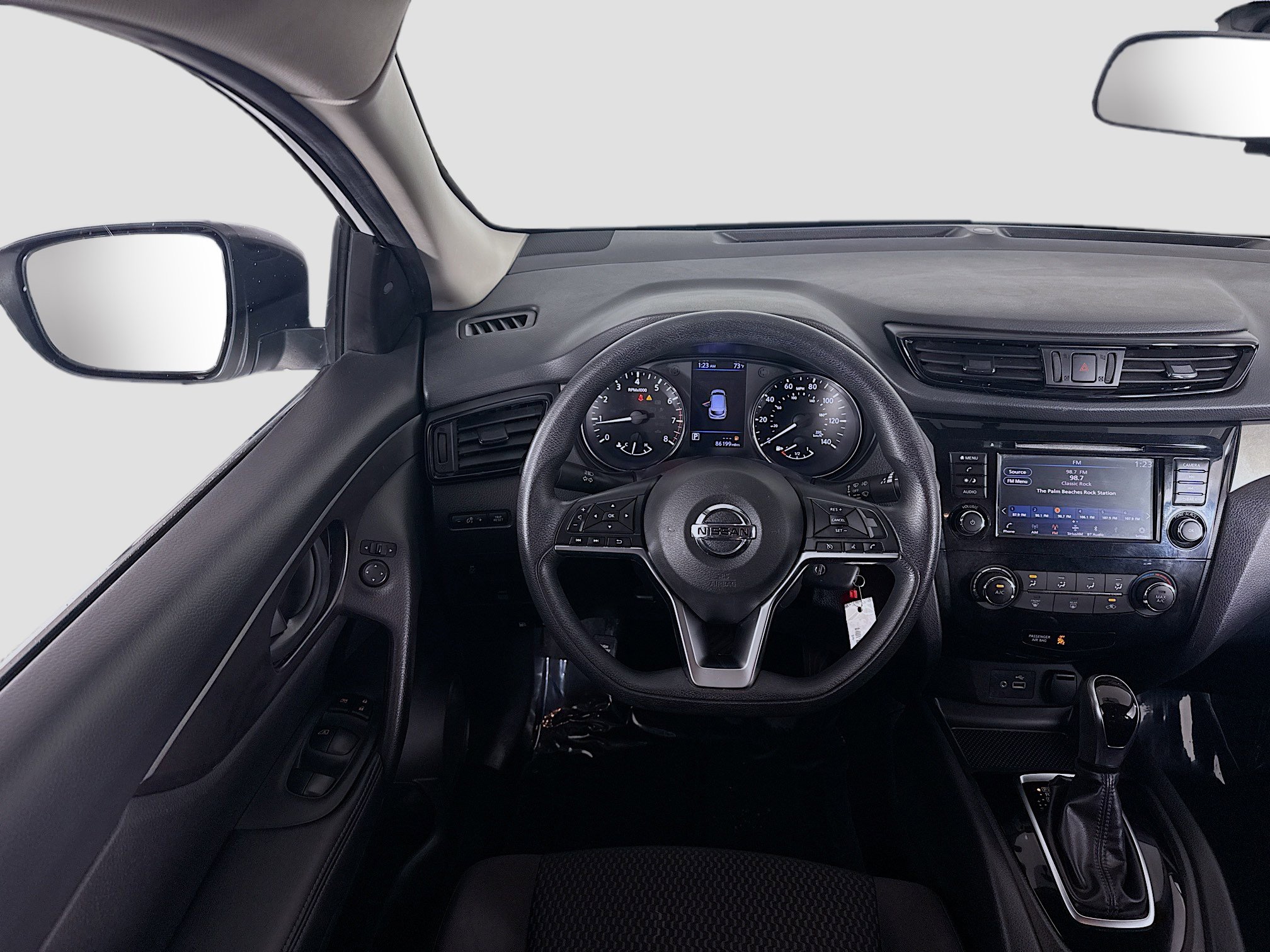 Used 2019 Nissan Rogue Sport S image 17