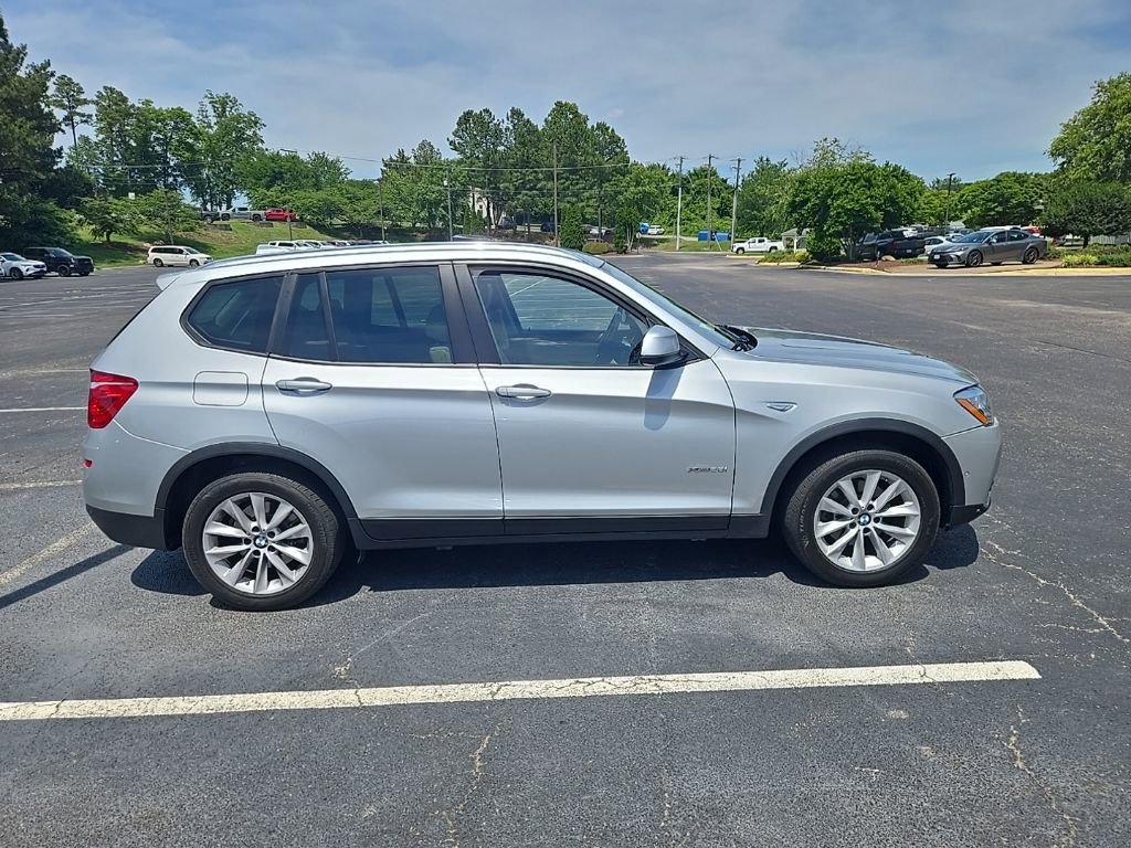 Used 2017 BMW X3 xDrive28i AWD/4WD image 2