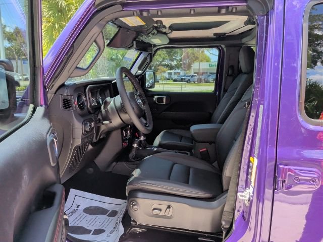 Used 2026 Jeep Wrangler Unlimited Rubicon AWD/4WD image 15