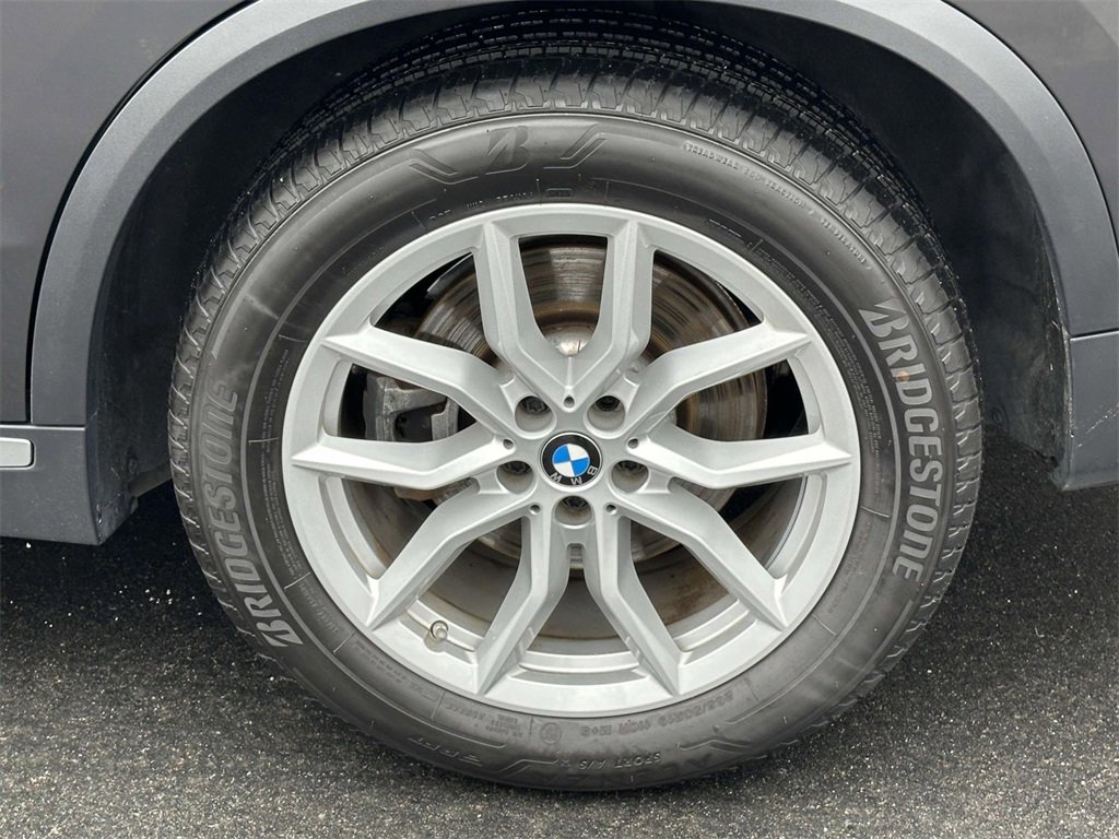 Used 2022 BMW X5 xDrive40i w/ Executive Package image 8