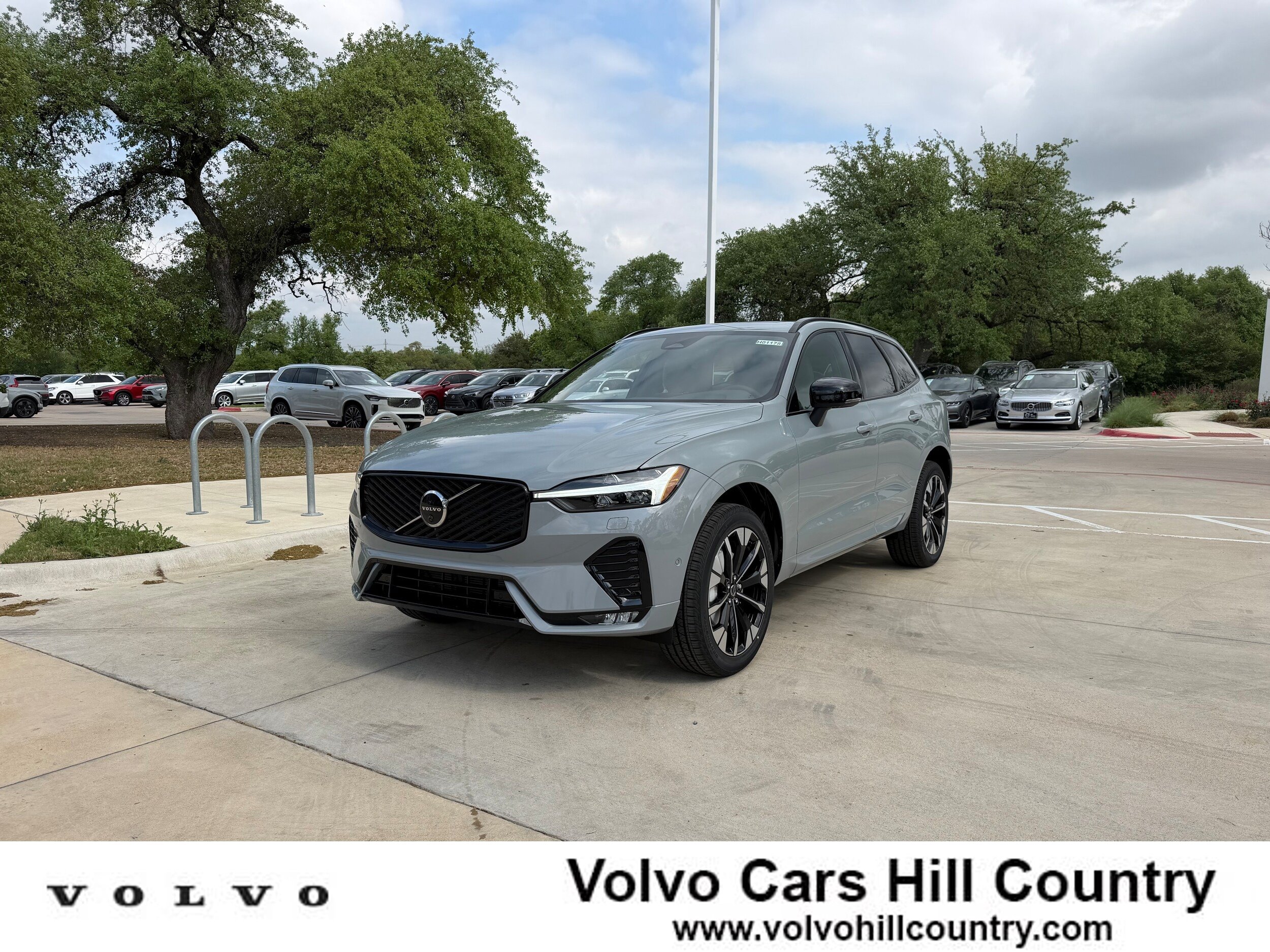 New 2026 Volvo XC60 B5 Plus w/ Protection Package Premier