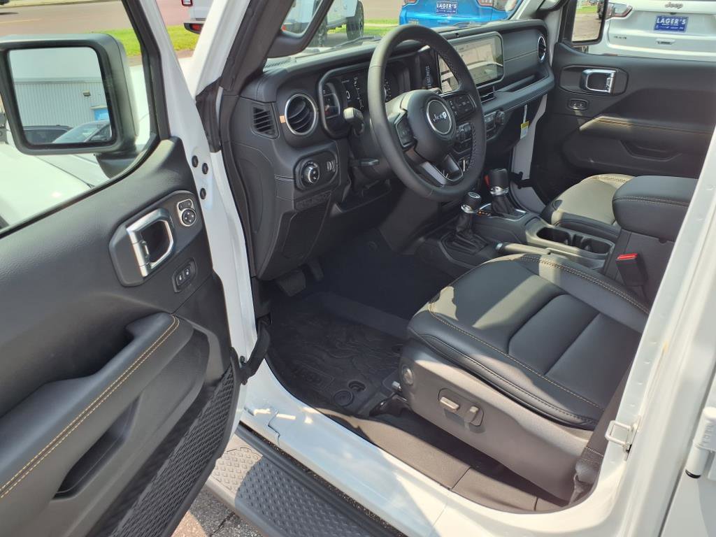 New 2025 Jeep Gladiator Sport image 6