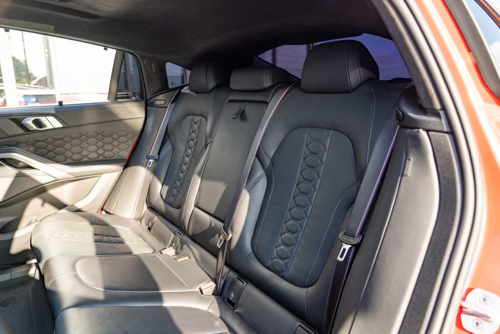 Used 2021 BMW X6 M w/ Competition Package image 18