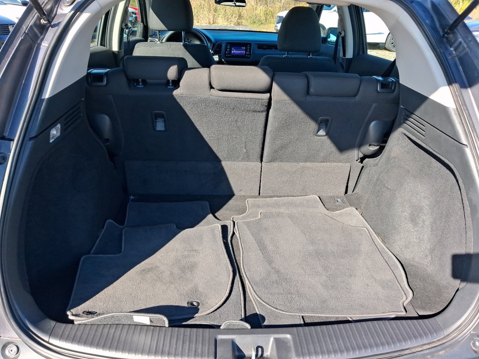 Used 2017 Honda HR-V LX image 24