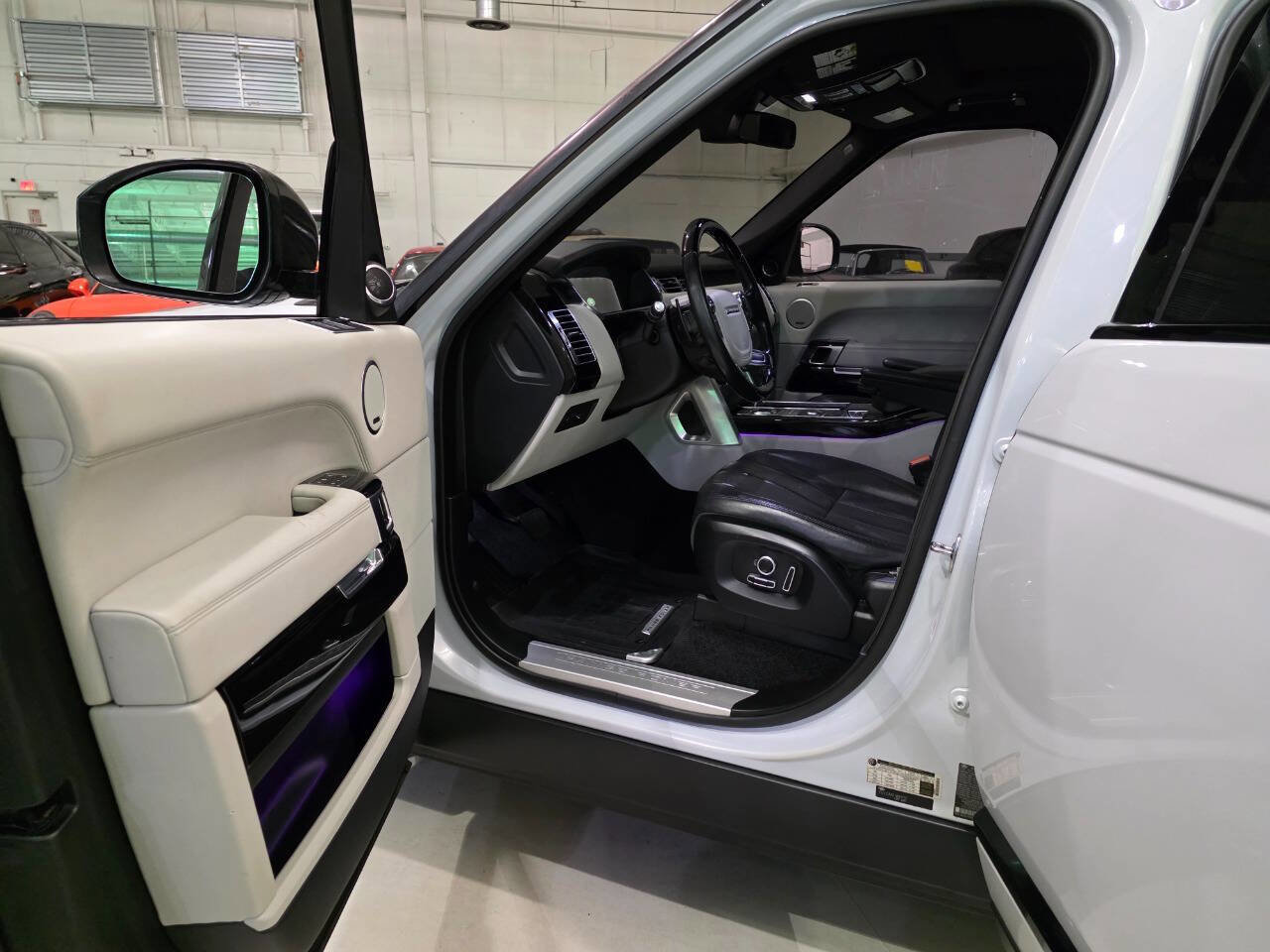 Used 2016 Land Rover Range Rover HSE AWD/4WD image 23