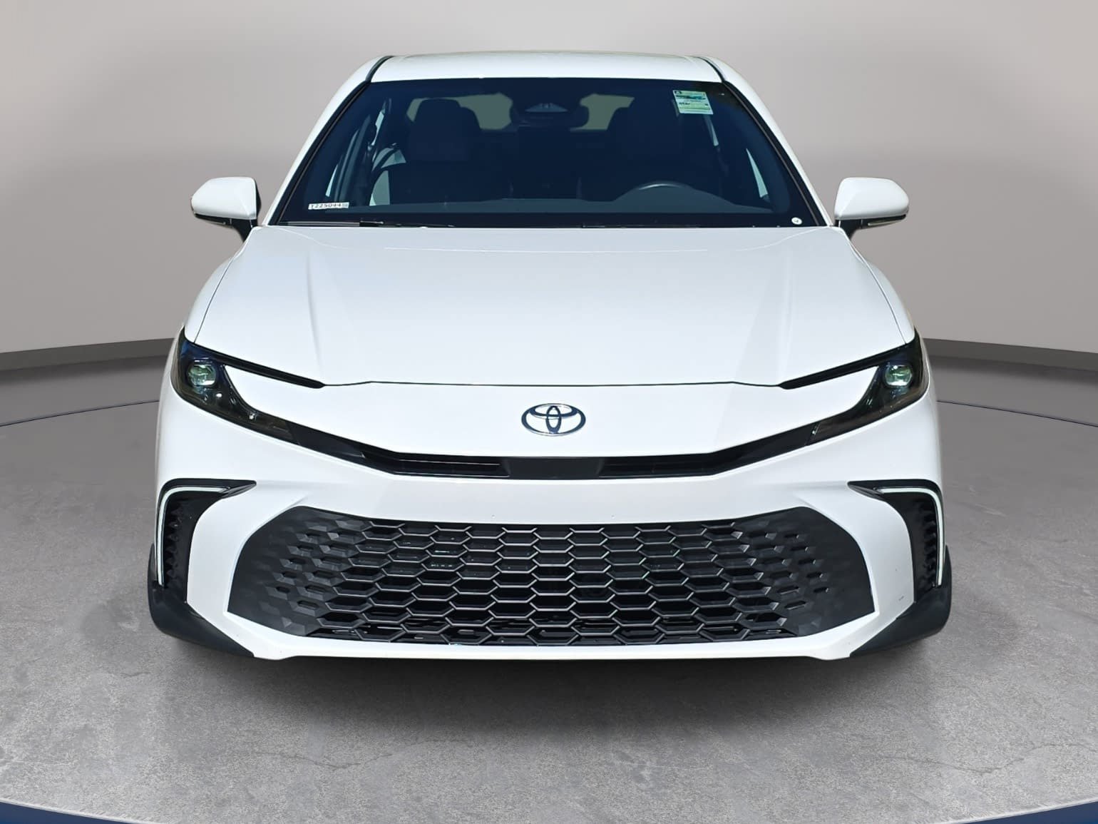 Used 2026 Toyota Camry SE w/ Convenience Package FWD image 2