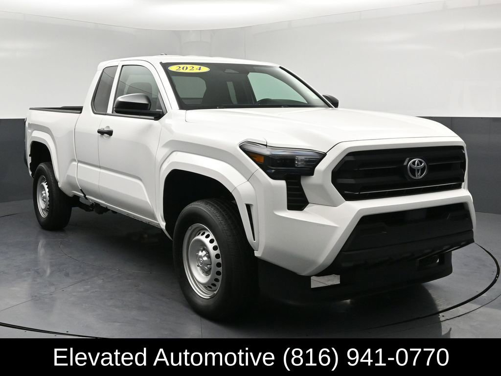Used 2024 Toyota Tacoma SR image 1