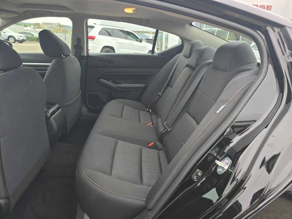 Used 2023 Nissan Altima 2.5 SV w/ SV Premium Package FWD image 16