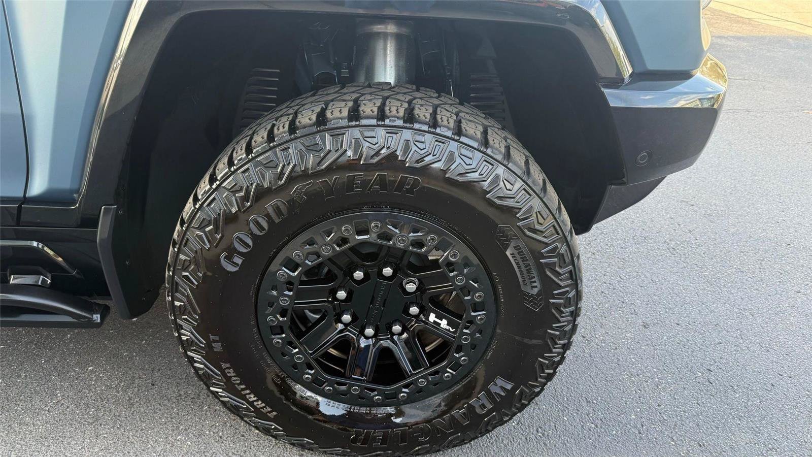 Used 2024 GMC Hummer EV 3X w/ Omega Edition AWD/4WD image 27