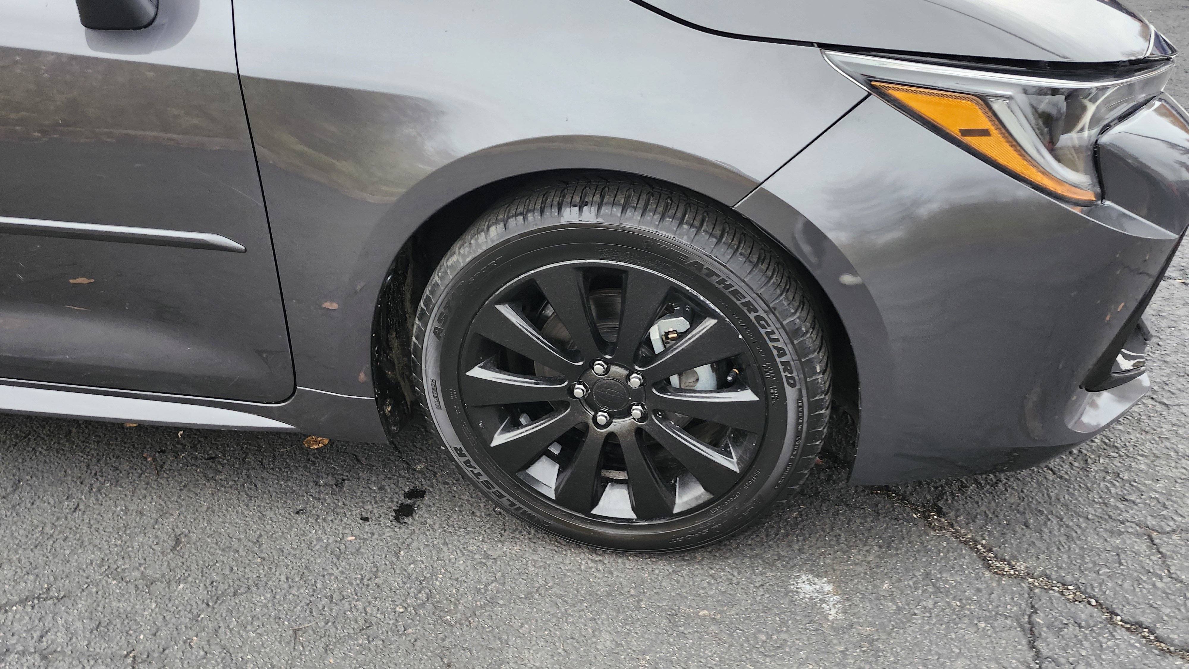 Used 2022 Toyota Corolla SE w/ SE Preferred Package image 10