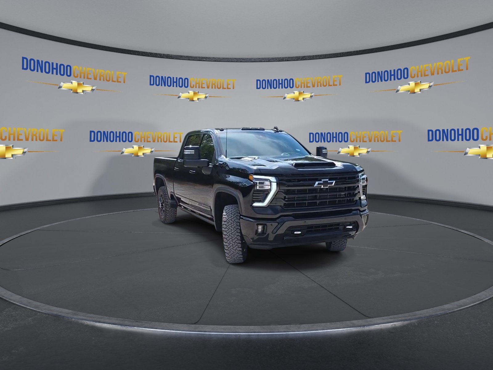 New 2026 Chevrolet Silverado 2500 High Country w/ High Country Premium Package AWD/4WD image 6