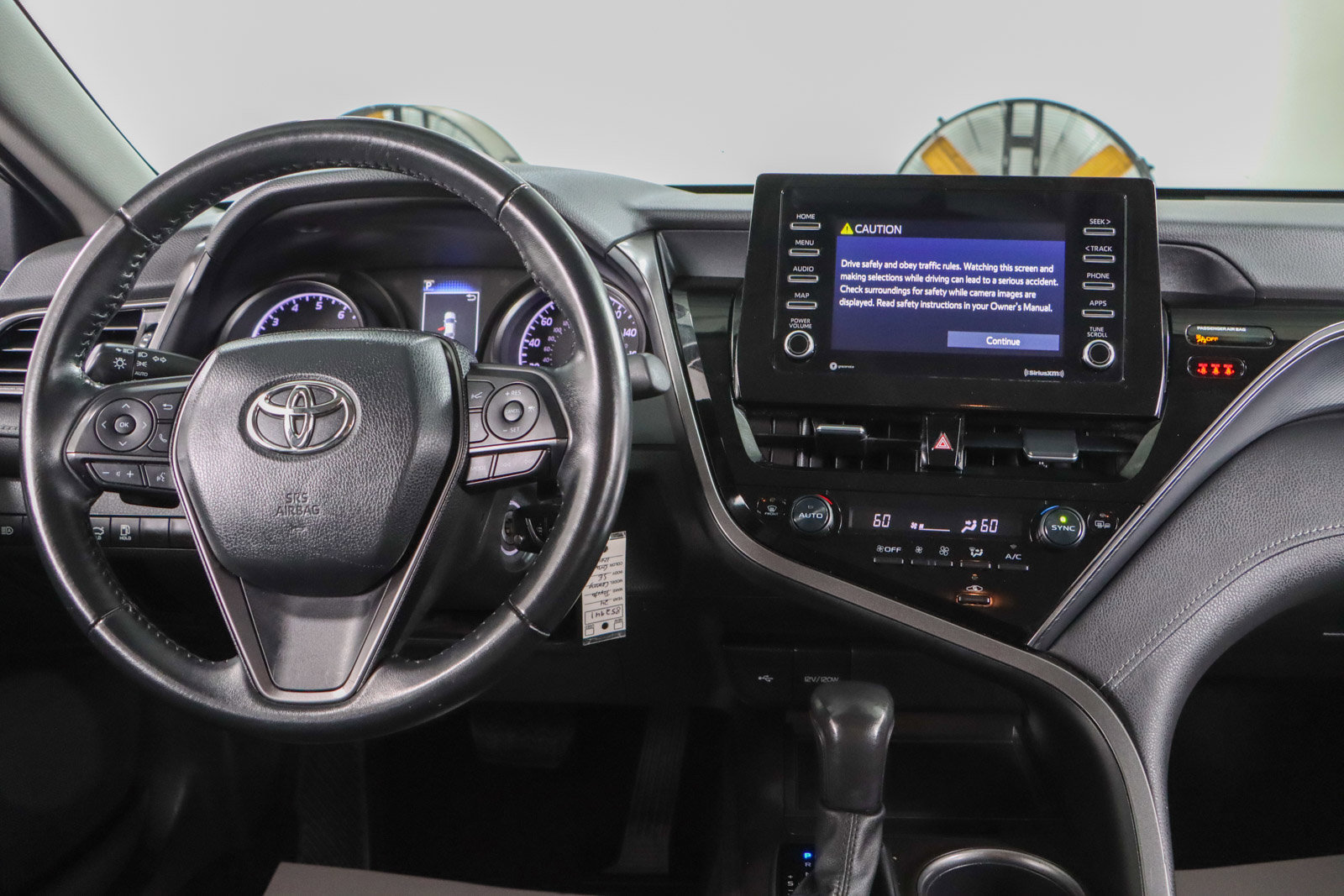 Used 2024 Toyota Camry SE image 17