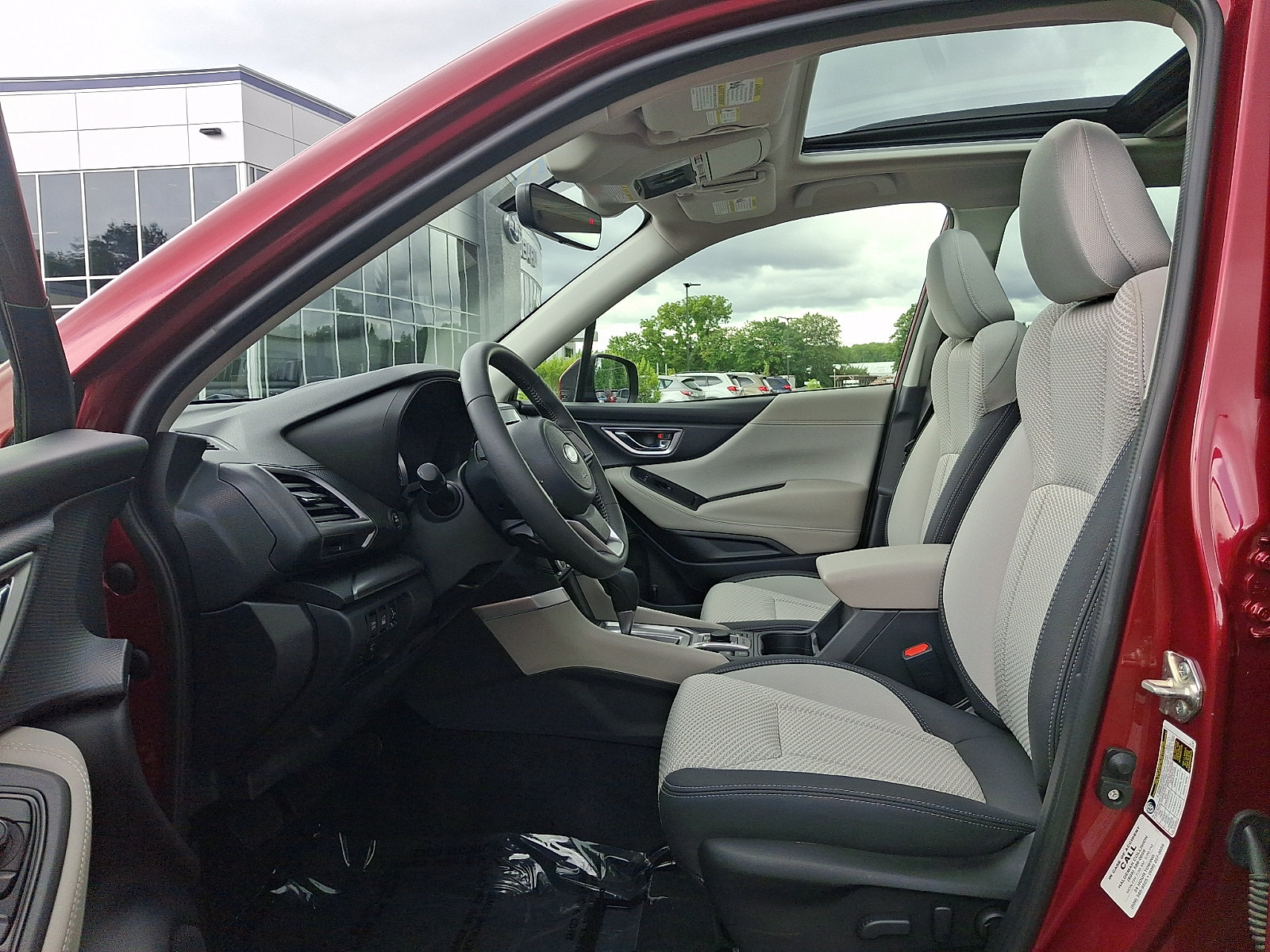 Certified 2021 Subaru Forester Premium AWD/4WD image 14