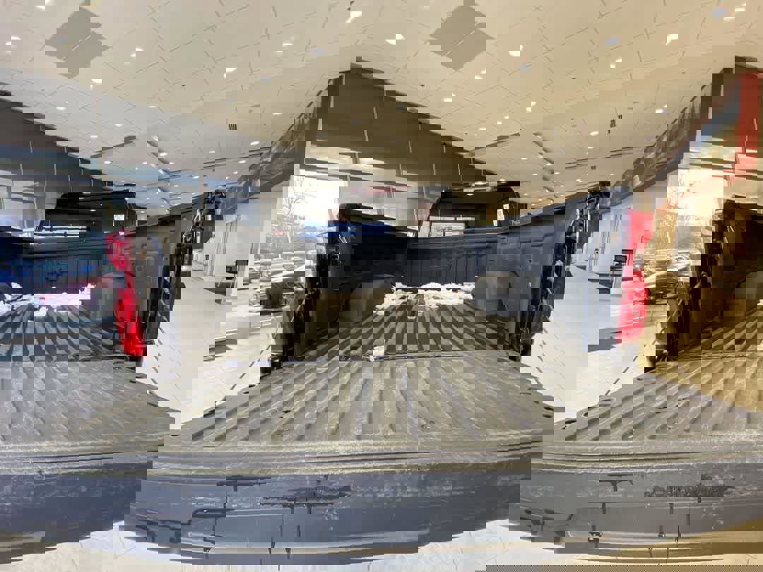 Used 2022 Chevrolet Silverado 1500 LT Trail Boss w/ Bed Protection Package image 25