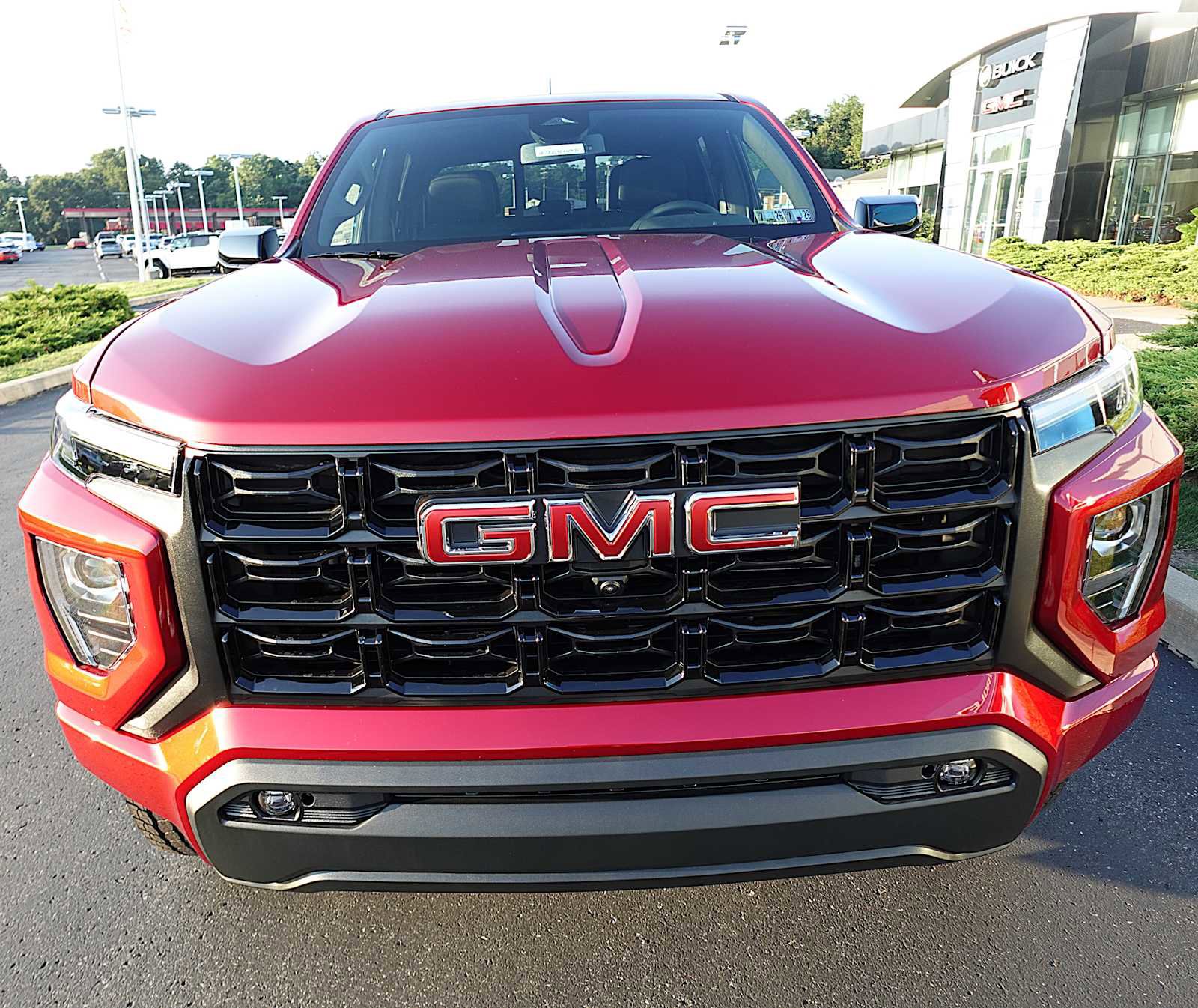 New 2026 GMC Canyon Elevation w/ Convenience Package image 8