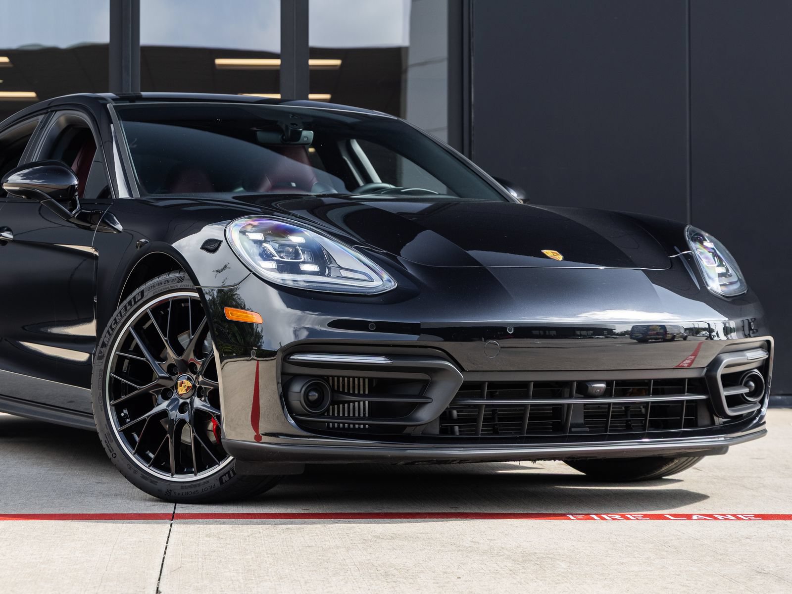 Certified 2023 Porsche Panamera 4S AWD/4WD image 9