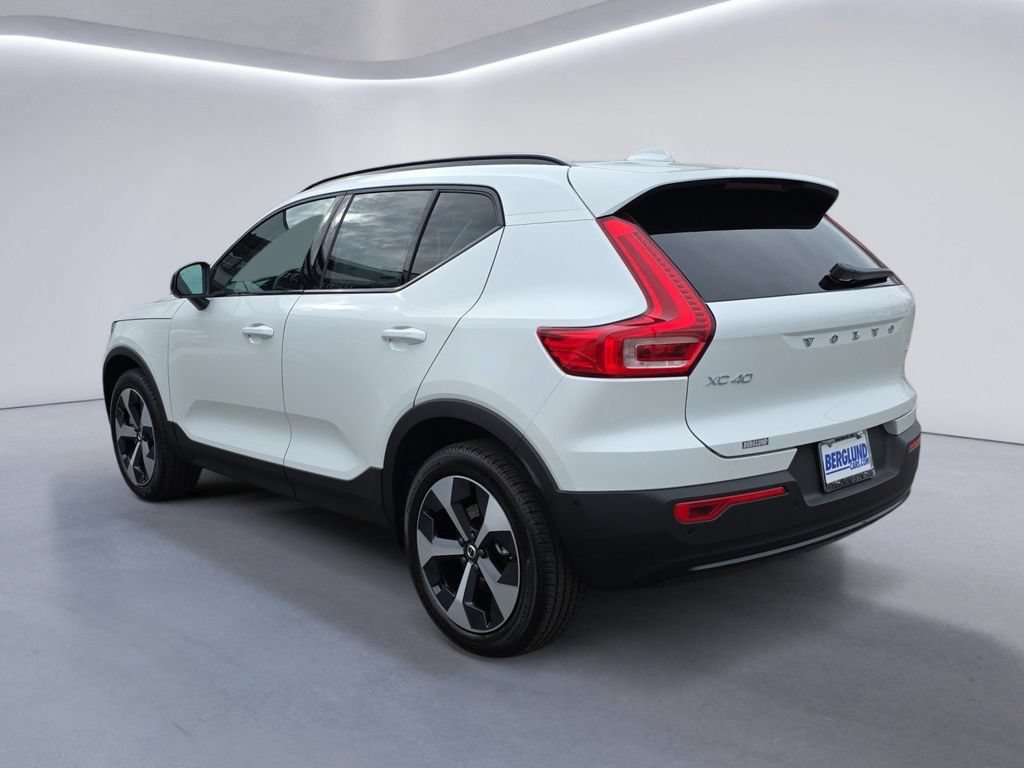 Certified 2026 Volvo XC40 B5 Plus w/ Protection Package Premier AWD/4WD image 5