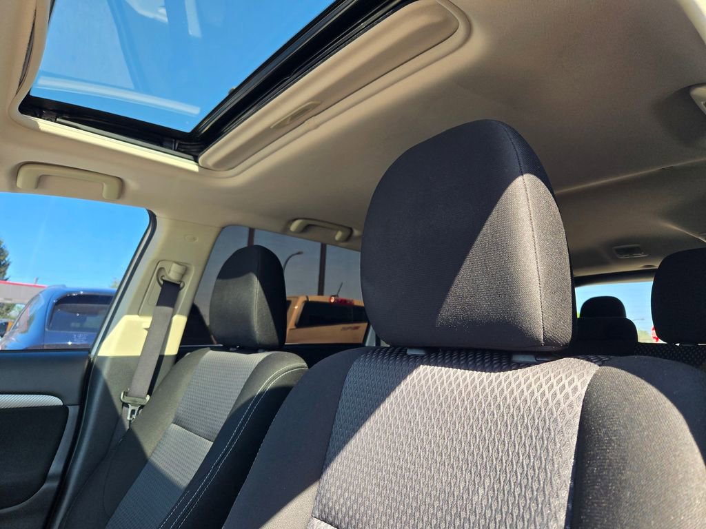 Used 2018 Mitsubishi Outlander SE FWD image 32