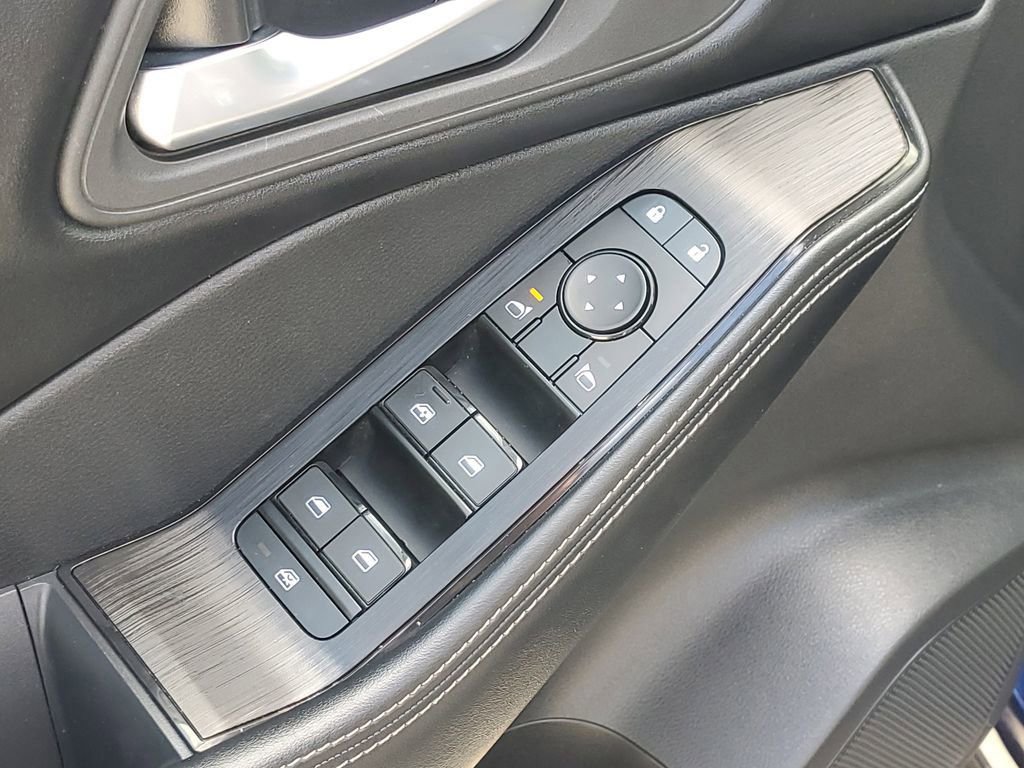 Used 2024 Nissan Rogue SV AWD/4WD image 21