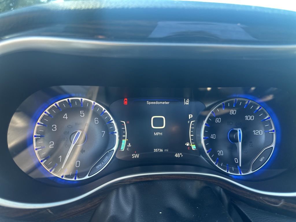 Used 2024 Chrysler Pacifica Limited image 20