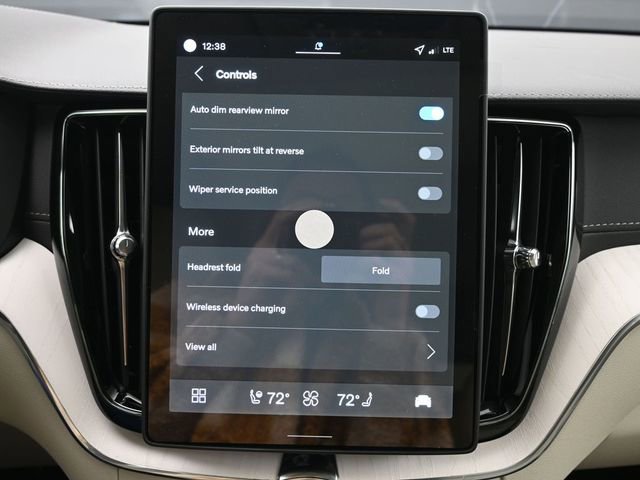 New 2026 Volvo XC60 B5 Ultra w/ Protection Package Premier image 18