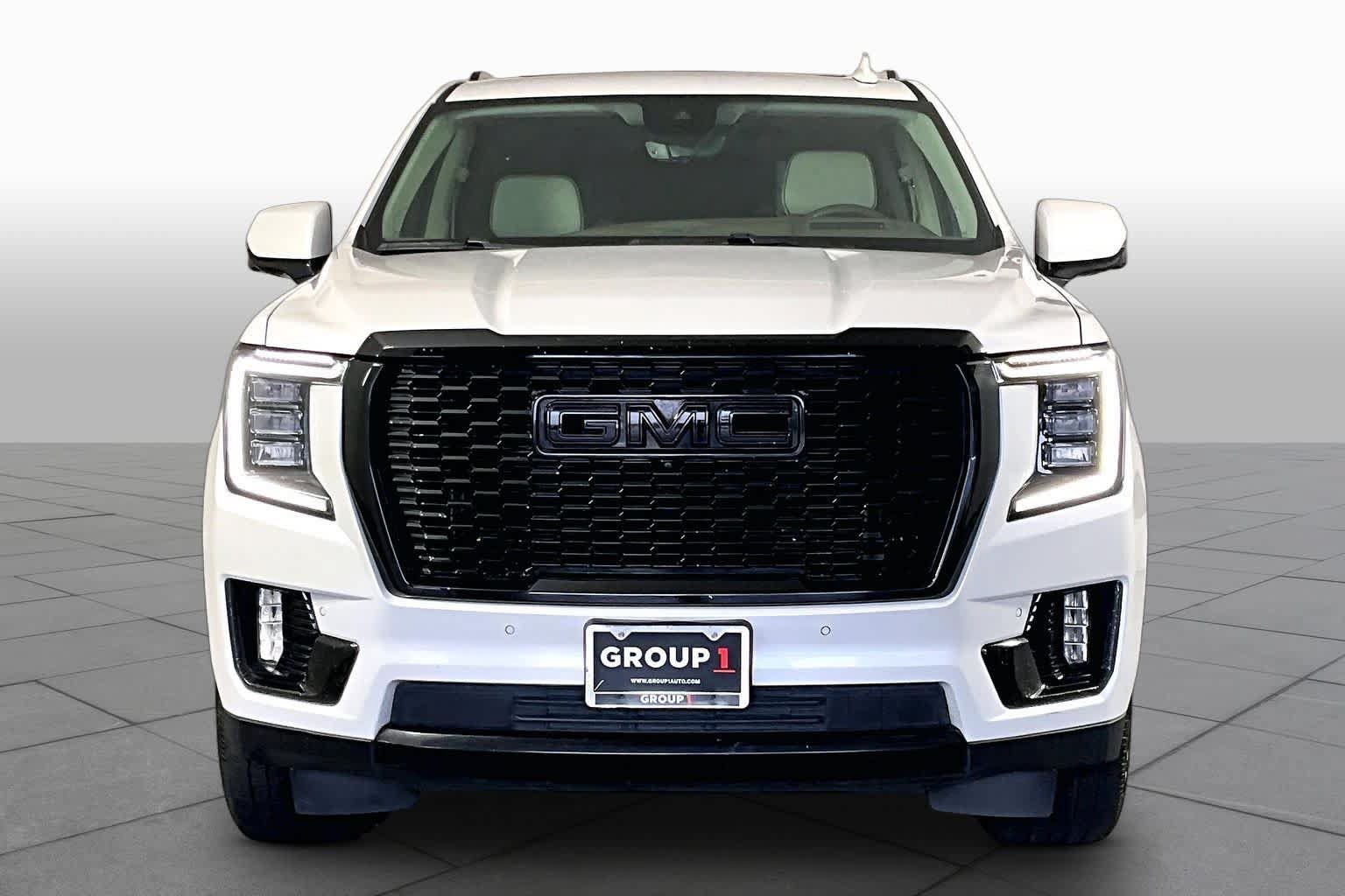 Used 2023 GMC Yukon Denali w/ Denali Reserve Package AWD/4WD image 4
