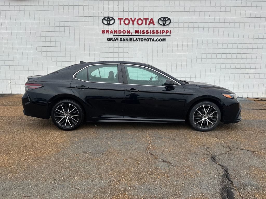 Used 2021 Toyota Camry SE