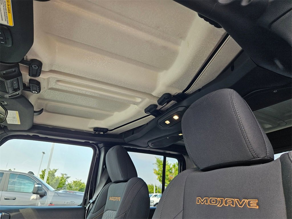 New 2025 Jeep Gladiator Mojave image 27