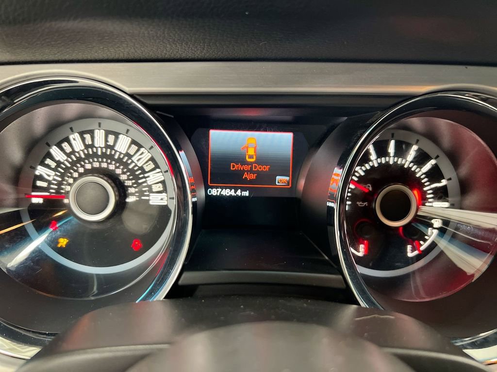 Used 2013 Ford Mustang GT Premium image 12