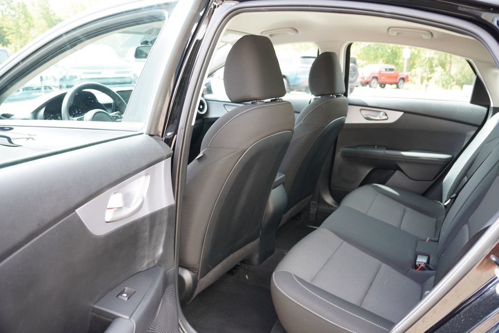 Certified 2024 Kia Forte LXS FWD image 16