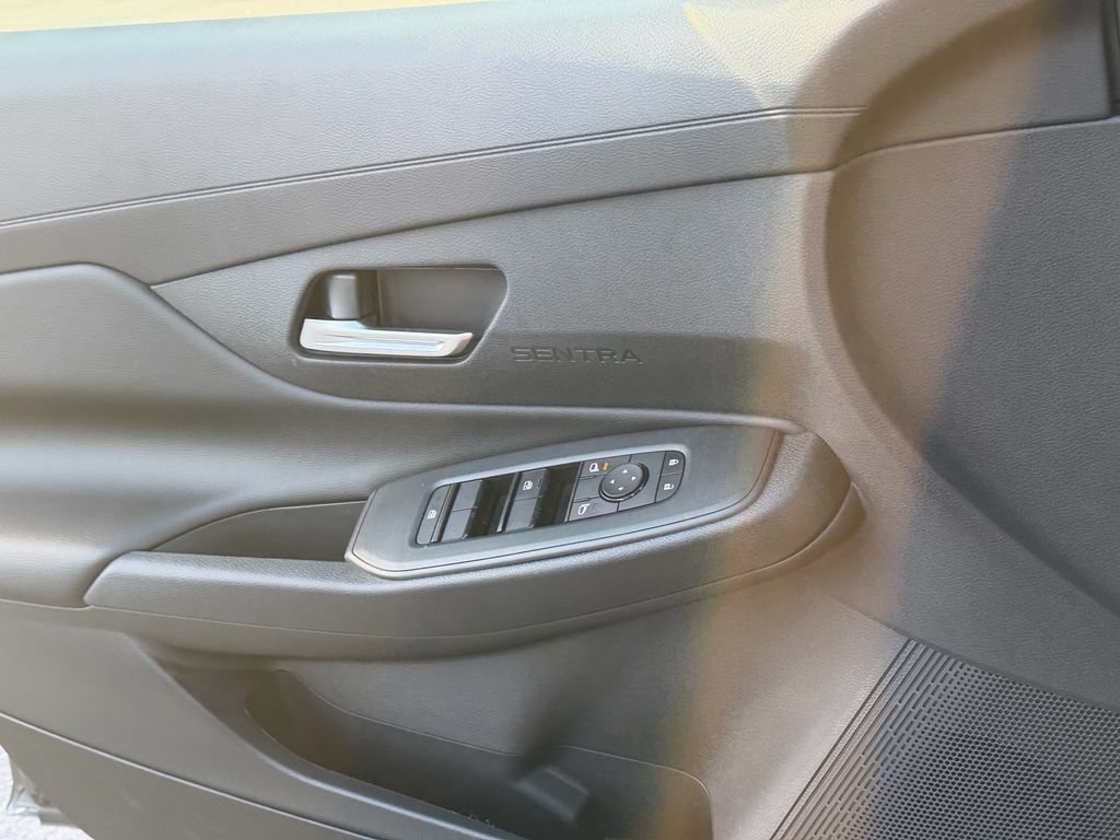 New 2026 Nissan Sentra SV w/ SV Convenience Package FWD image 16
