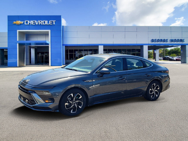 Used 2025 Hyundai Sonata SEL AWD/4WD image 2
