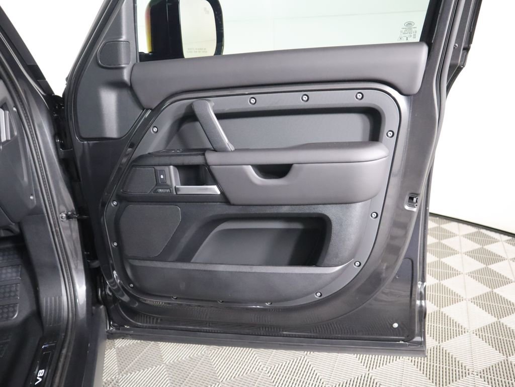 New 2026 Land Rover Defender 110 V8 image 26
