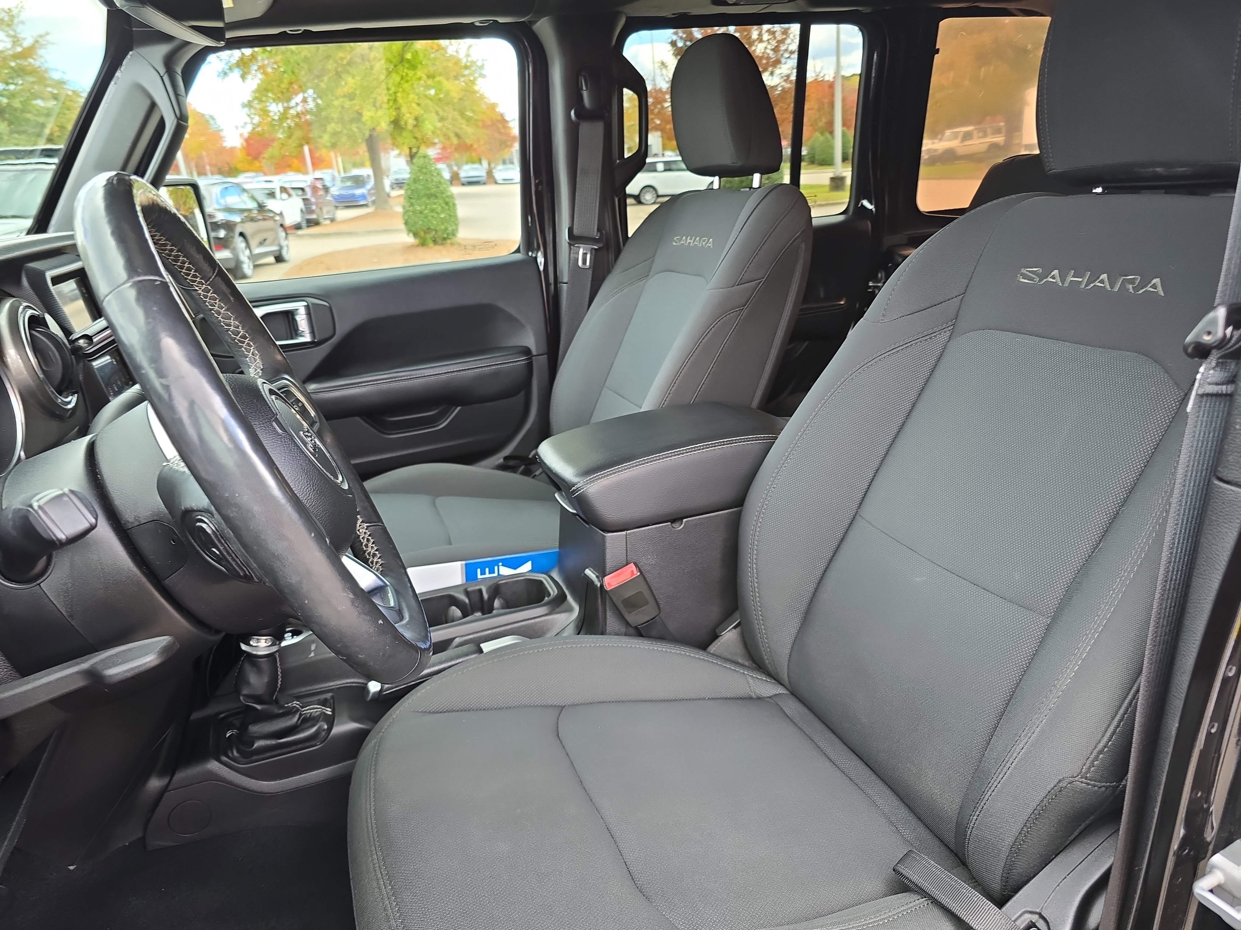 Used 2018 Jeep Wrangler Unlimited Sahara image 14