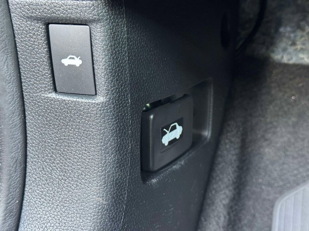 Used 2025 Honda Accord SE image 20