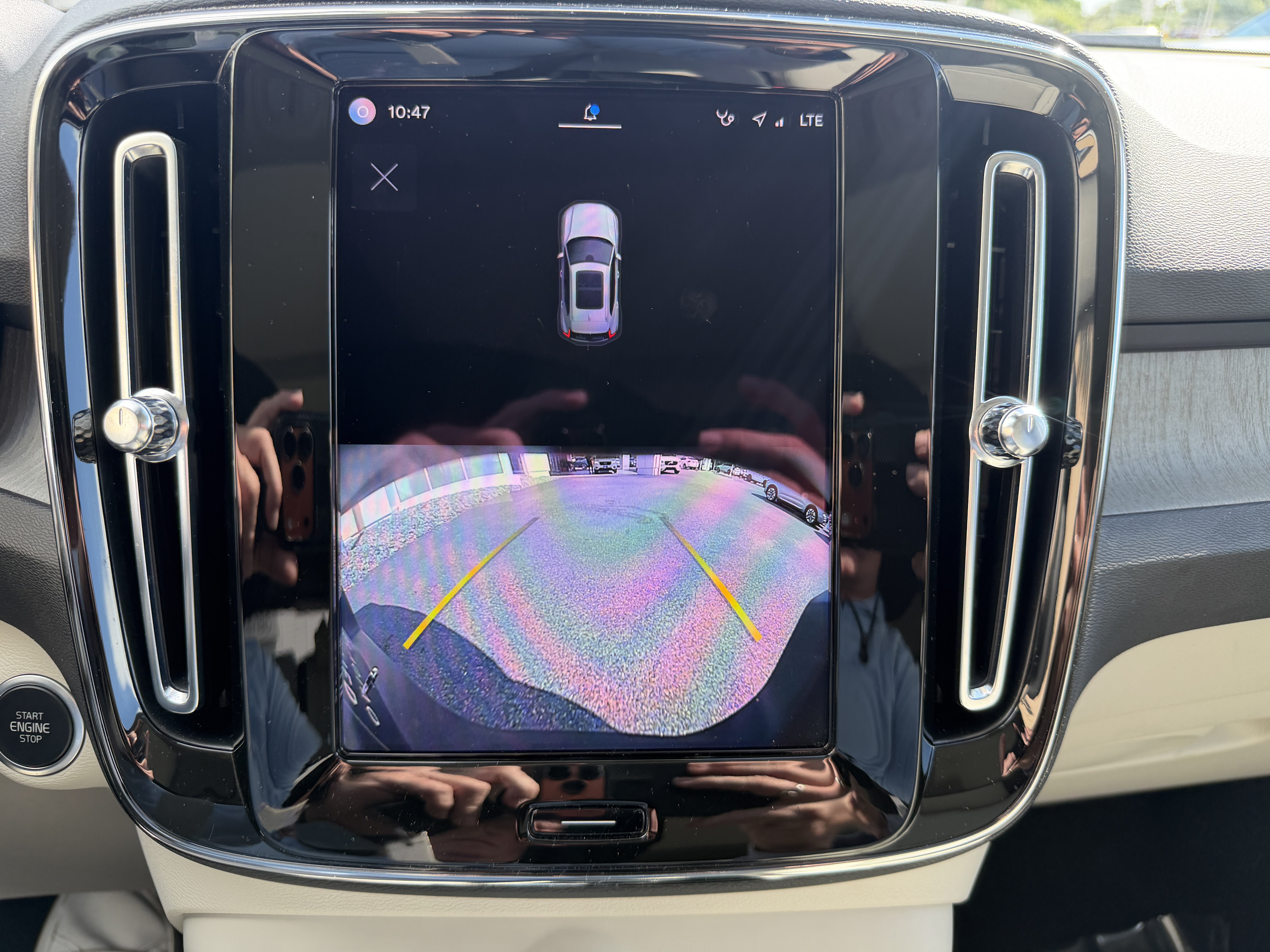 Certified 2023 Volvo XC40 B5 Plus w/ Driver Assist Package AWD/4WD image 22