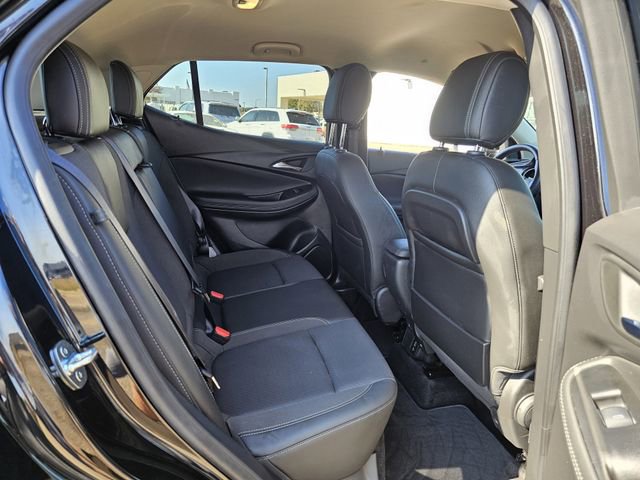 Used 2023 Buick Encore GX Select w/ Sport Touring Package image 28