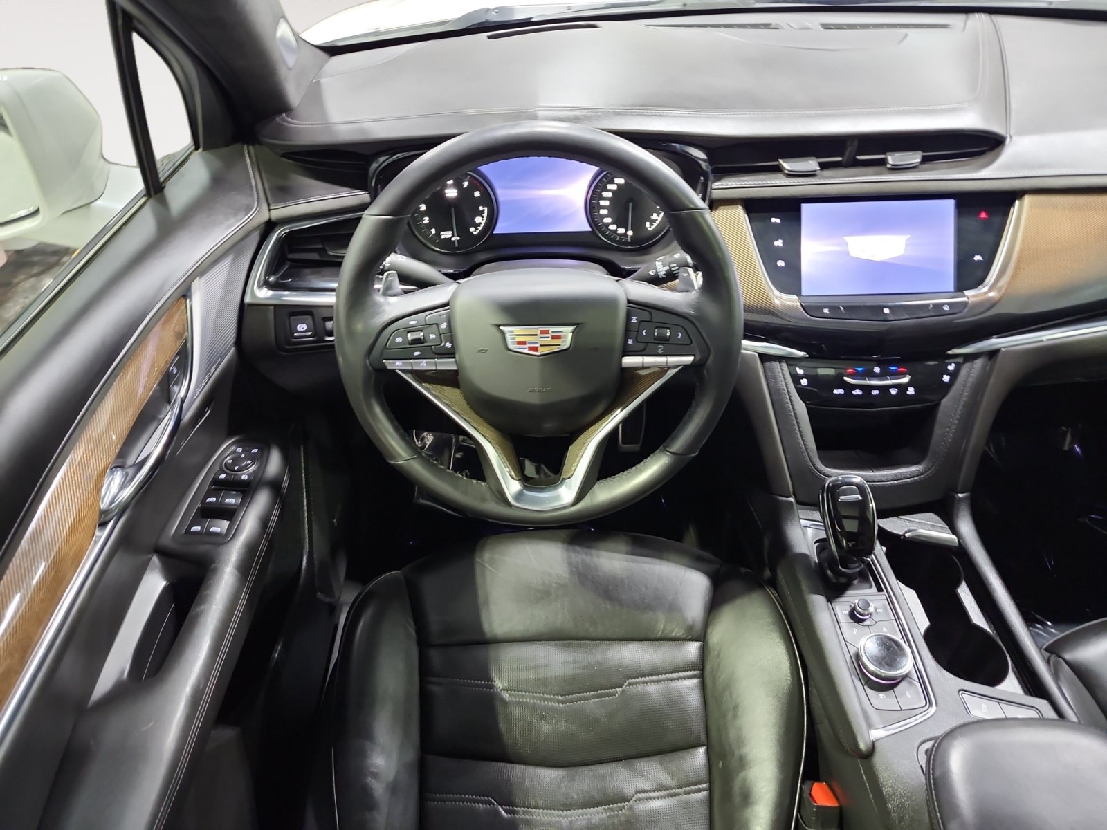 Used 2020 Cadillac XT6 Sport w/ Platinum Package AWD/4WD image 10