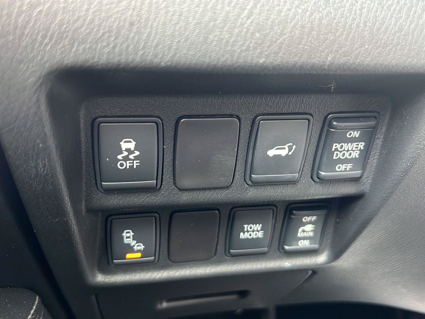 Used 2015 Nissan Pathfinder SL w/ SL Tech Package FWD image 23