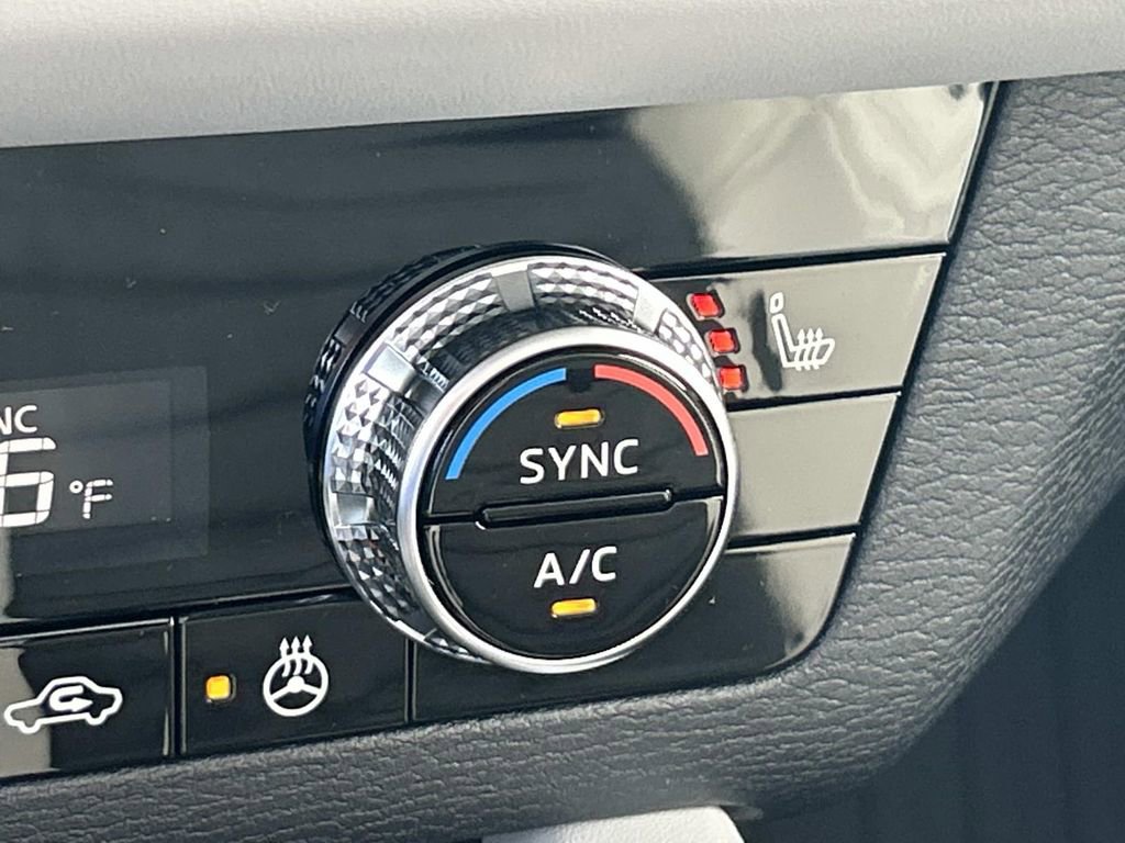 New 2026 Mitsubishi Outlander SE image 29