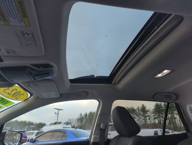 Used 2023 Subaru Outback Premium image 28