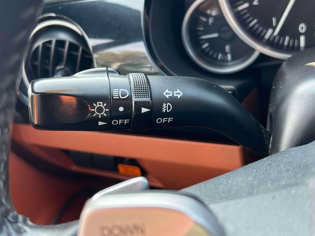 Used 2006 MAZDA MX-5 Miata Grand Touring w/ Premium Pkg RWD image 11