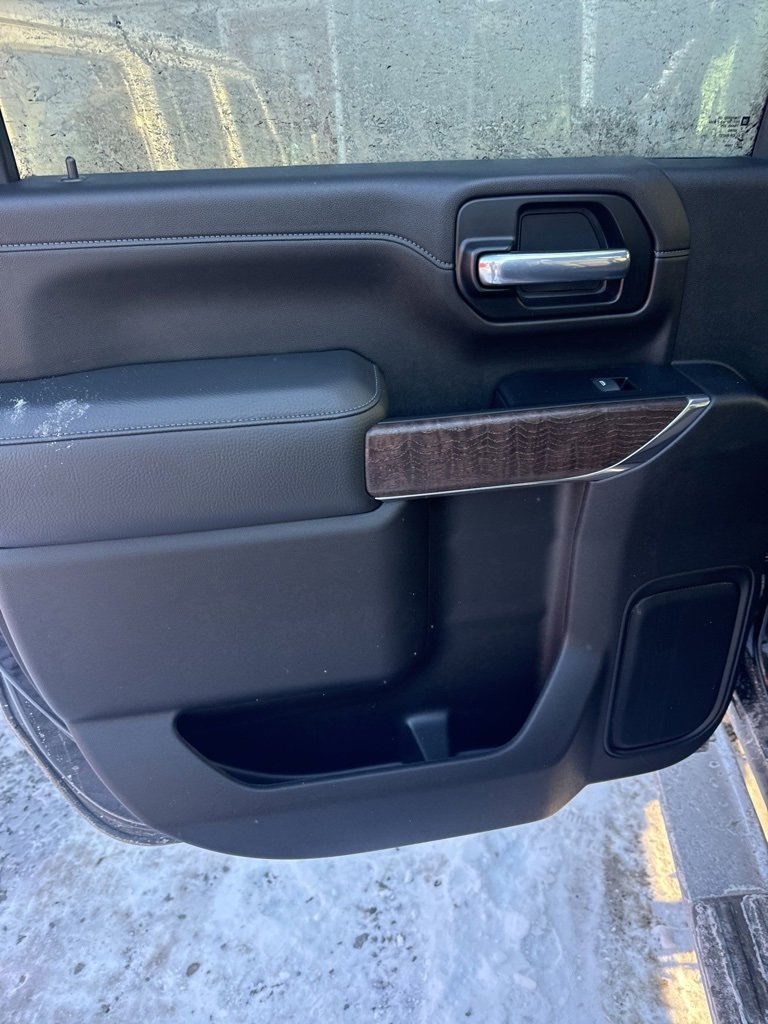 Used 2023 GMC Sierra 2500 Denali w/ Denali Ultimate Package image 24