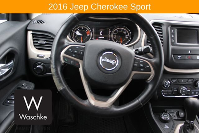 Used 2016 Jeep Cherokee Sport w/ Cold Weather Group image 26